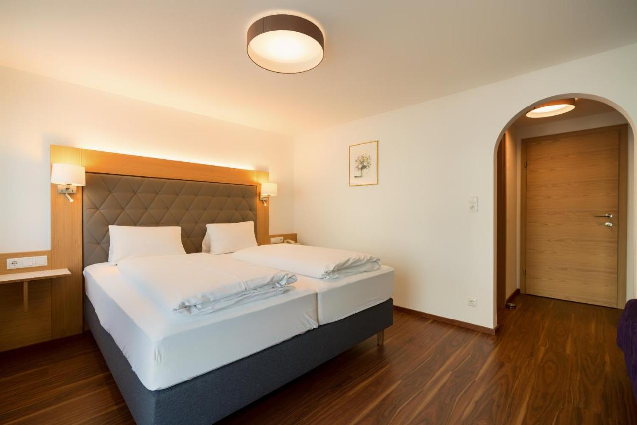 Hotel Cafe Lorenz Hohenems Ngoại thất bức ảnh