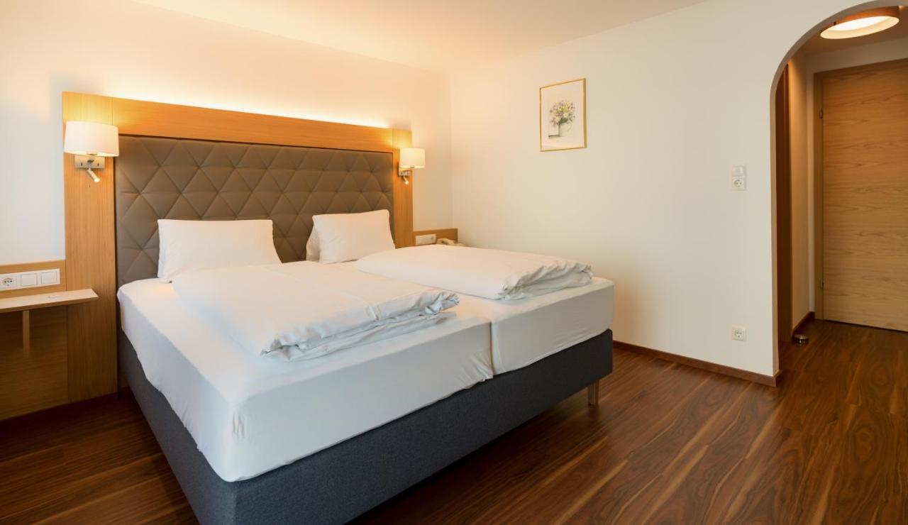 Hotel Cafe Lorenz Hohenems Ngoại thất bức ảnh