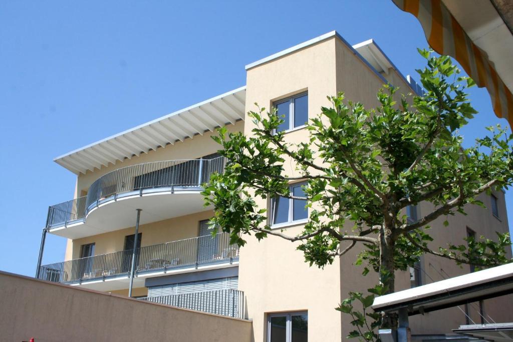 Hotel Cafe Lorenz Hohenems Ngoại thất bức ảnh